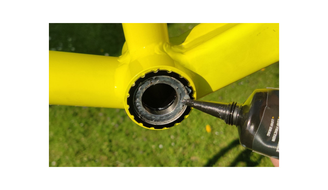 Přehled, servis spodního držáku.